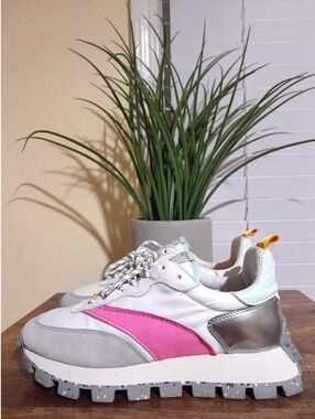 SOLD🟠🟠🟠🟠🟠🟠Oncept Osaka Sneaker Trainers -pink shockwave Sz 7